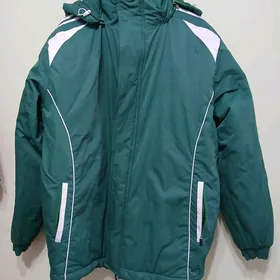 sportiwnyy  kurtka