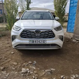 Toyota Highlander 2020