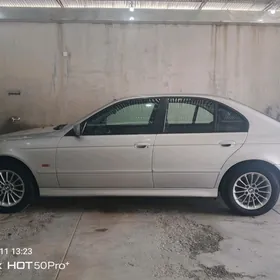 BMW E39 2000