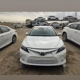 Toyota Camry 2020