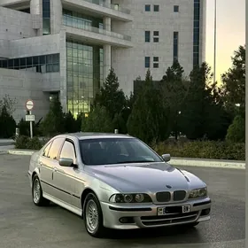 BMW E39 2000