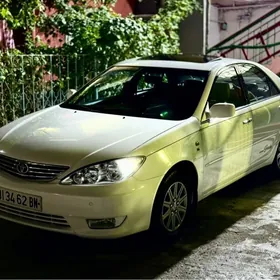 Toyota Camry 2004