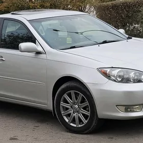 Toyota Camry 2004