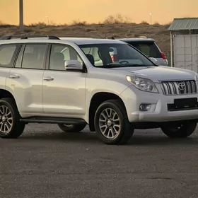 Toyota Land Cruiser Prado 2013
