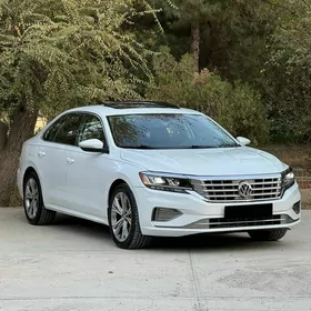 Volkswagen Passat 2021
