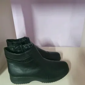 Сапоги женские.42 размер