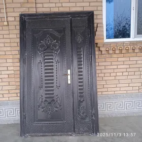 Gapy.   Двер. Isik.