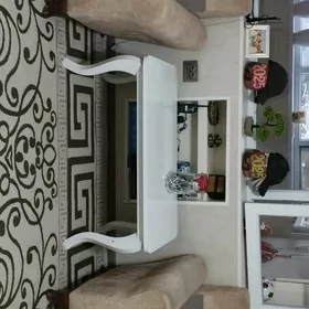 Iki Kreslo  bir stol