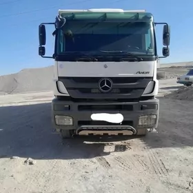 Mercedes-Benz ACTROS 3331 2013