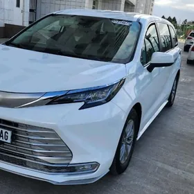 Toyota Sienna 2021