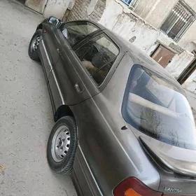 Hyundai Elantra 1992