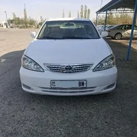Toyota Camry 2004