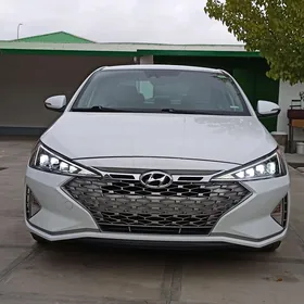Hyundai Elantra 2020