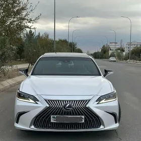 Lexus ES 350 2020