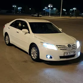 Toyota Camry 2010