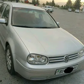 Volkswagen Golf 2000