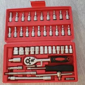 Набор ключей инструментов