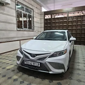 Toyota Camry 2020