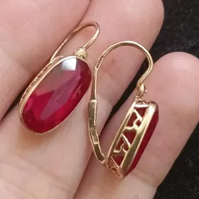 gyzyl gulakalka gadymy