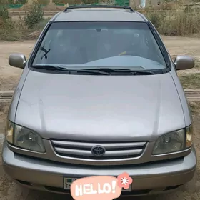 Toyota Sienna 1999
