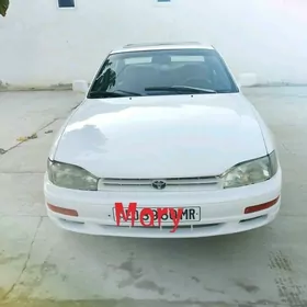 Toyota Camry 1992