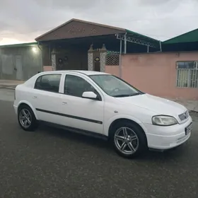 Opel Astra 2003