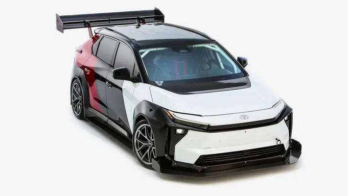 Toyota превратила bZ4X в экстремальный трековый спорткар
