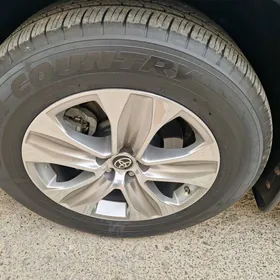 2021 highlander diska