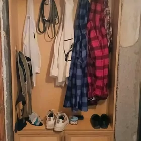 прихошка  шкаф