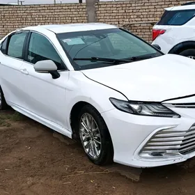 Toyota Camry 2022
