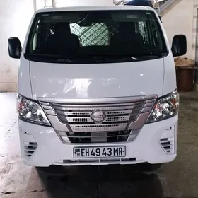 Nissan Urvan 2023