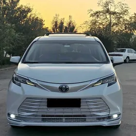 Toyota Sienna 2022