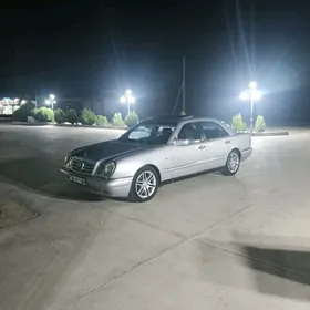 Mercedes-Benz E320 1997