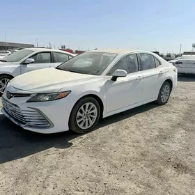 Toyota Camry 2022