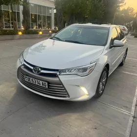 Toyota Camry 2017