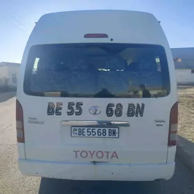 Toyota Hiace 2009