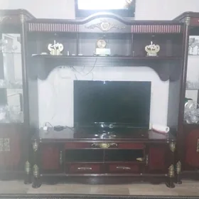 stenka telewizor postafka