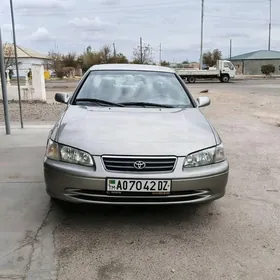 Toyota Camry 2001