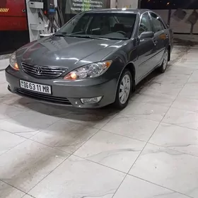 Toyota Camry 2004
