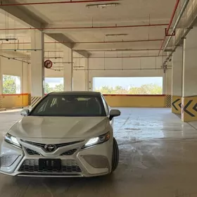 Toyota Camry 2023