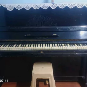Belarus pianino