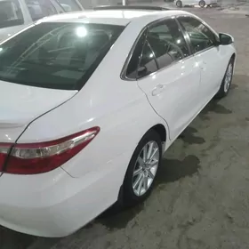 Toyota Camry 2017
