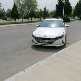 Hyundai Elantra 2021
