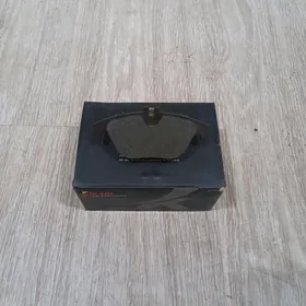 Kalotka mers C204 yzy magazyn