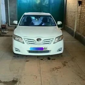 Toyota Camry 2010