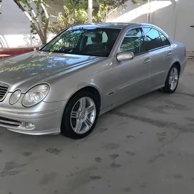 Mercedes-Benz E320 2002