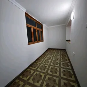 🪬3 комнаты, 2 этаж, 66м², хоз