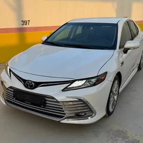 Toyota Camry 2023