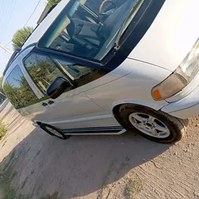 Toyota Previa 1991