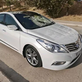 Hyundai Azera 2011